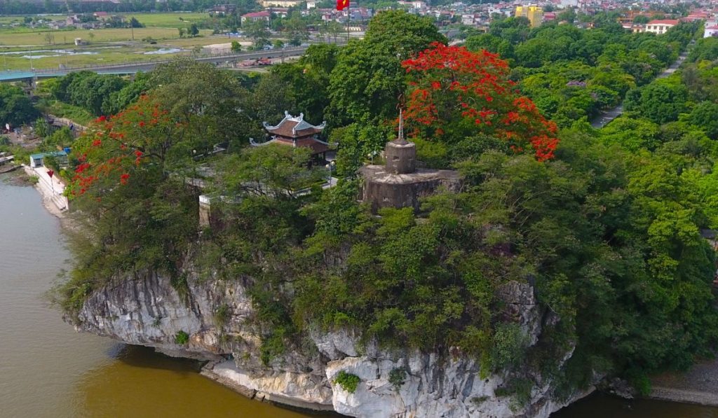 Núi Non Nước (Dục Thúy Sơn) – Bản Giao Hưởng Sơn Thủy Giữa Lòng Cố Đô Ninh Bình