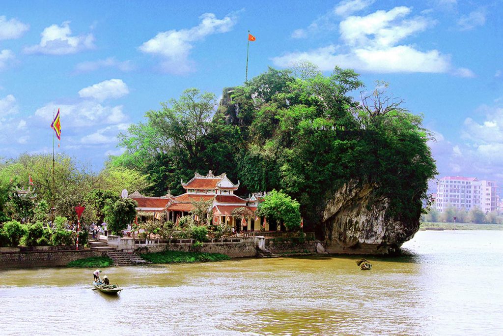 Núi Non Nước (Dục Thúy Sơn) – Bản Giao Hưởng Sơn Thủy Giữa Lòng Cố Đô Ninh Bình