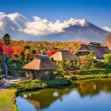 Oshino Hakkai: Ngôi Làng Cổ Dưới Chân Núi Phú Sĩ Và Vẻ Đẹp Cổ Tích Giữa Nhật Bản Hiện Đại